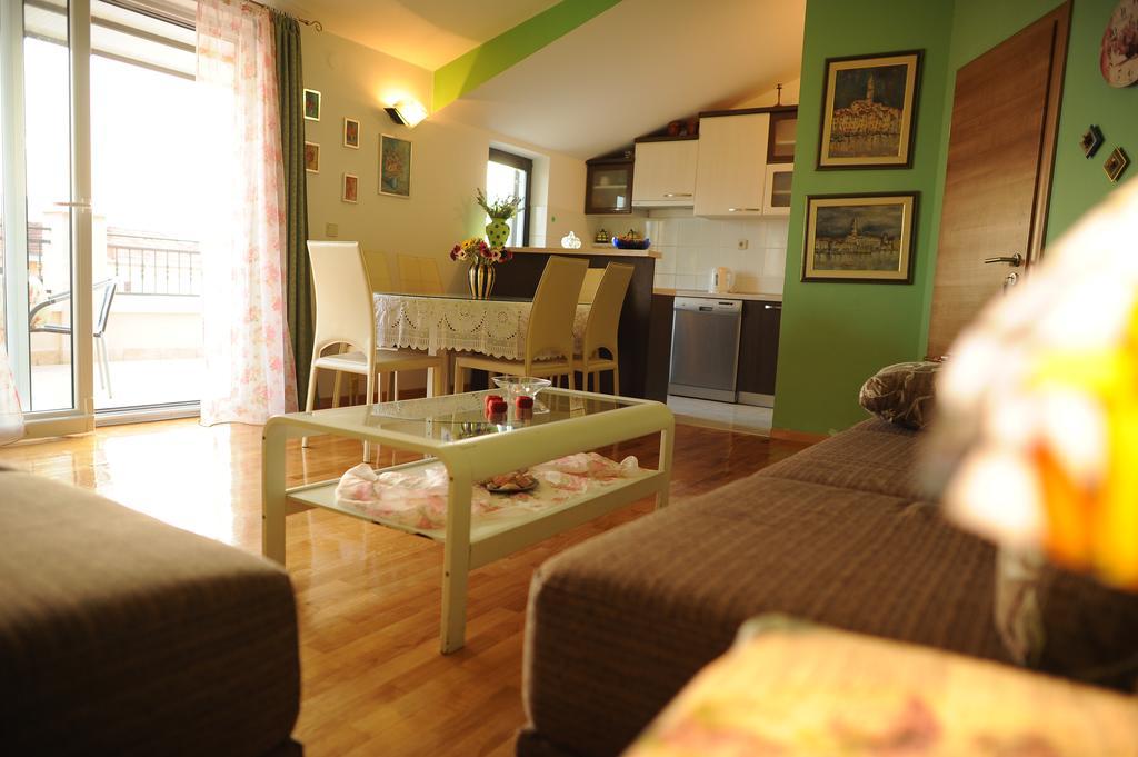 Apartments&rooms Jelavic Seget Vranjica