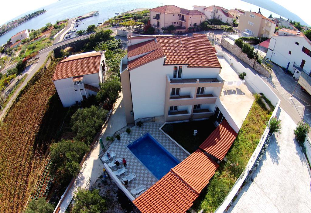 Apartment Apartments&rooms Jelavic *